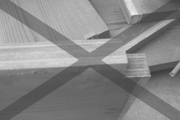 一般杉スライス建材はカンナで仕上げることが不可能